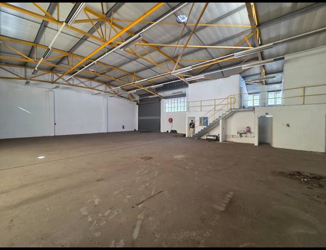 505M² WAREHOUSE TO LET IN PINETOWN CENTRAL